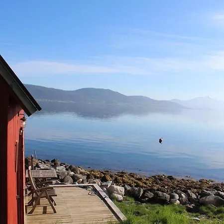 Hjelvikhytta - Flott Beliggenhet Ved Sjoen Villa Exterior photo