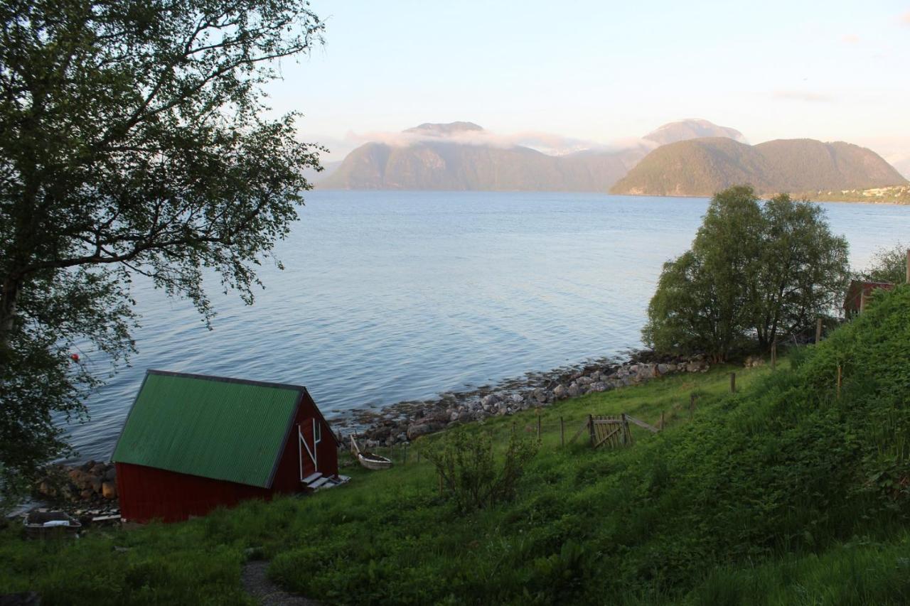 Hébergement de vacances Hjelvikhytta - Flott Beliggenhet Ved Sjoen